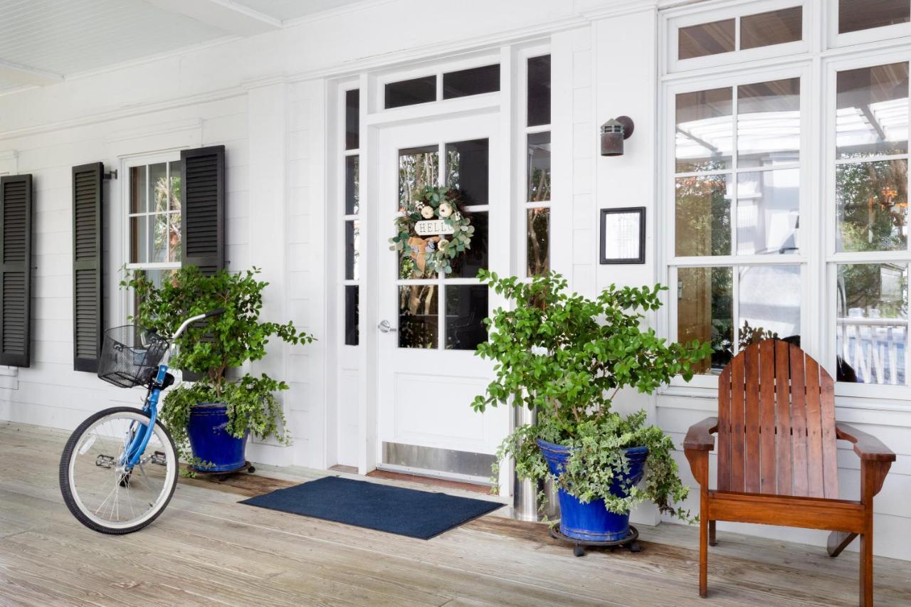 The Cottages On Charleston Harbor Exterior photo