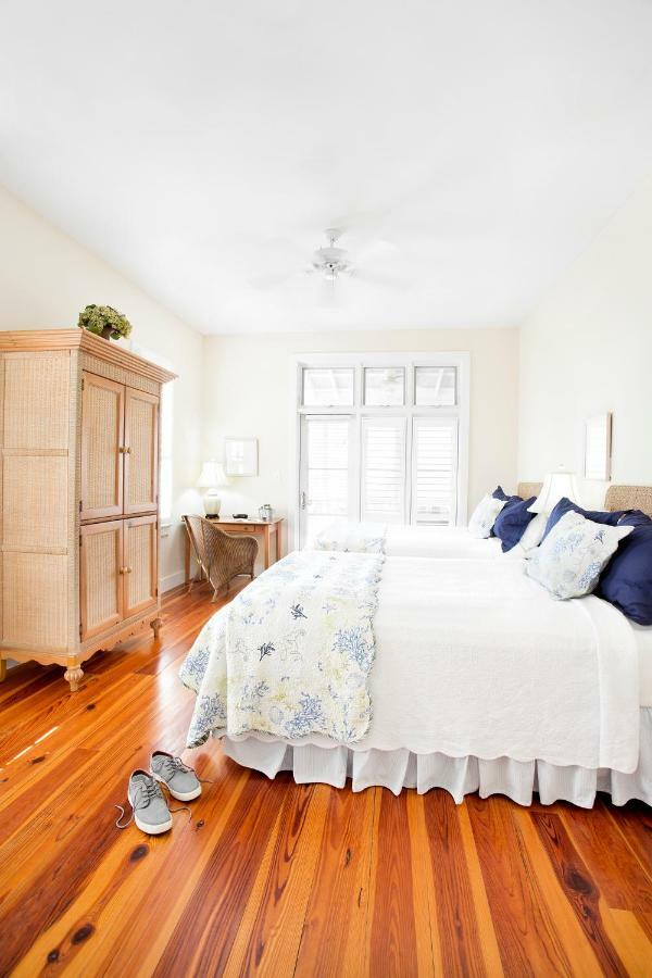 The Cottages On Charleston Harbor Exterior photo